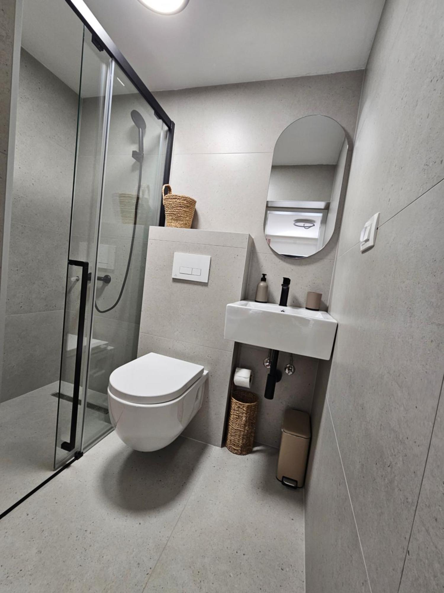 Lendas Studio Apartment Baska Voda Luaran gambar